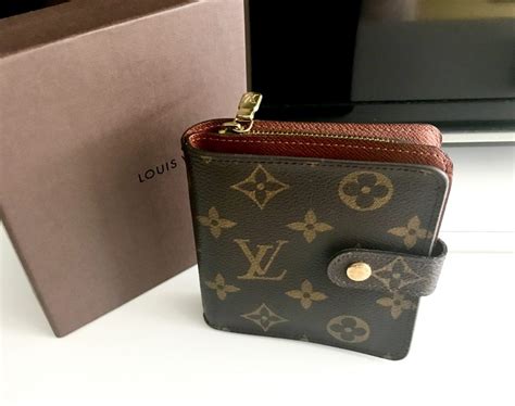 louis vuitton small wallet zipper